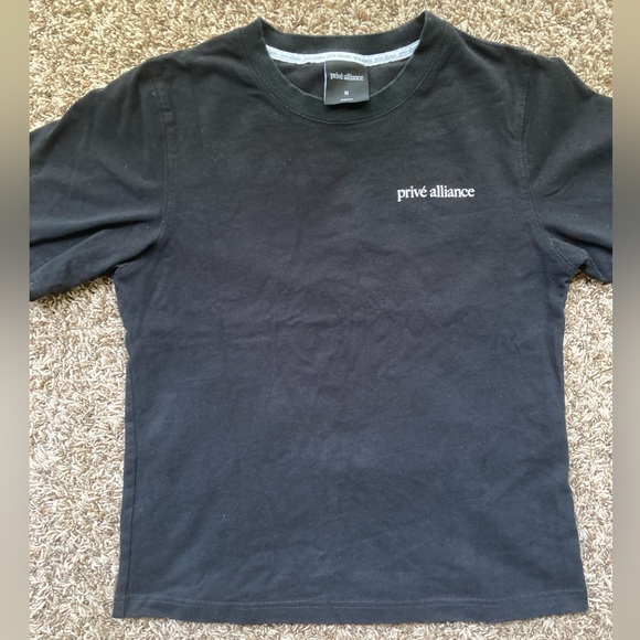 Prive Alliance Black T Shirt Womens size Medium - Picture 2 of 6